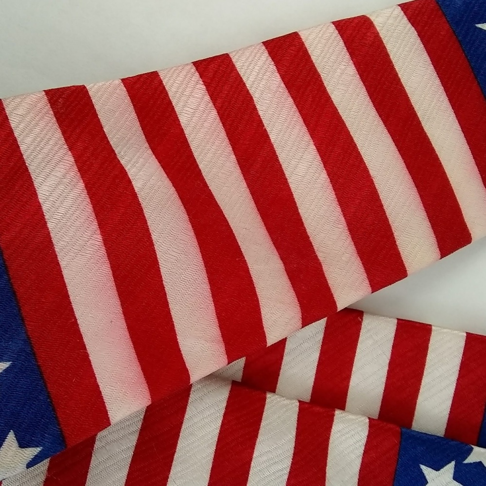 American Tradition Men's Red White Blue Flag Tie - Picture 6 of 6